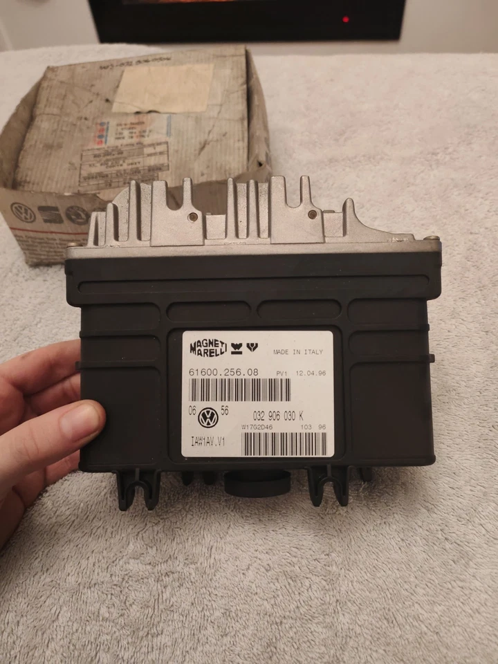 VW GOLF MK3 1.6 Engine Control Unit ECU 032906030K New In Box  - Image 2 of 4
