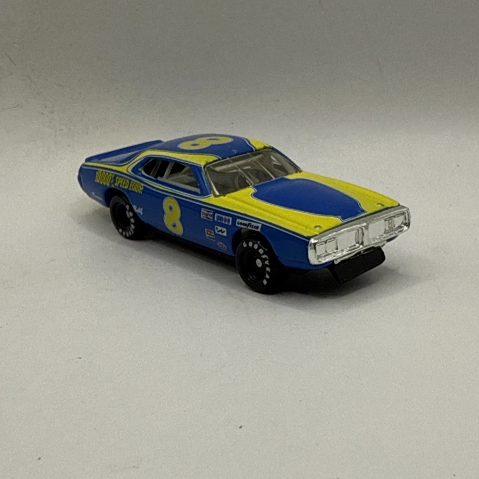 Dodge Lifetime Series NASCAR 1997 Winner's Circle #8 Dale Earnhardt 1975 1:64 Foto 3 de 4