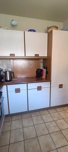 Einbauküche, Geräte funktionsfähig. Selbstdemontage und -abholung im Mai. 200€ - Bild 1 von 5