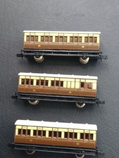 Graham Farish Grafar N Gauge 4 Wheeled Coaches In GWR Livery