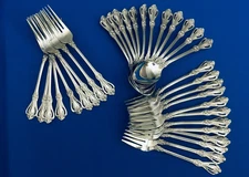 Rogers Stanley Roberts VALENTINE 33 Pc.  9 Dinner Forks 12 Salad Forks 12 Oval