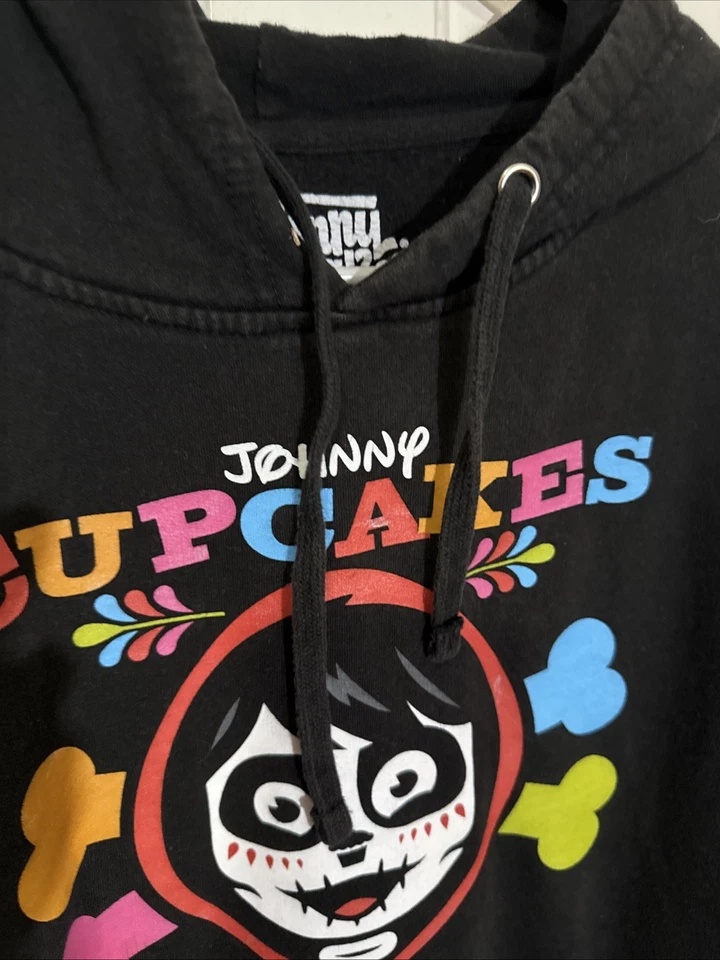 Sudadera con capucha negra Johnny Cupcakes talla grande Foto 3 de 4