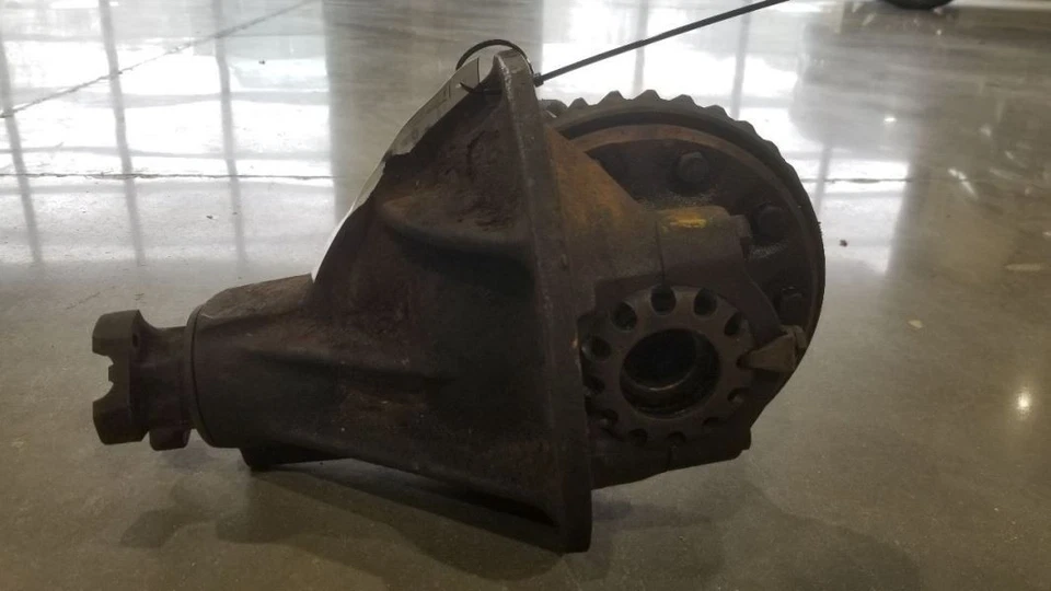 CHEVY CORVETTE NÚCLEO TROZO PORTADOR TRASERO 56-62 Foto 3 de 4