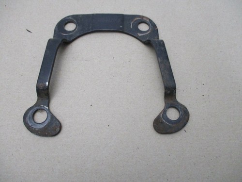 Ford Fiesta Motorhalter / Befestigungsplatte  96FB9725AE