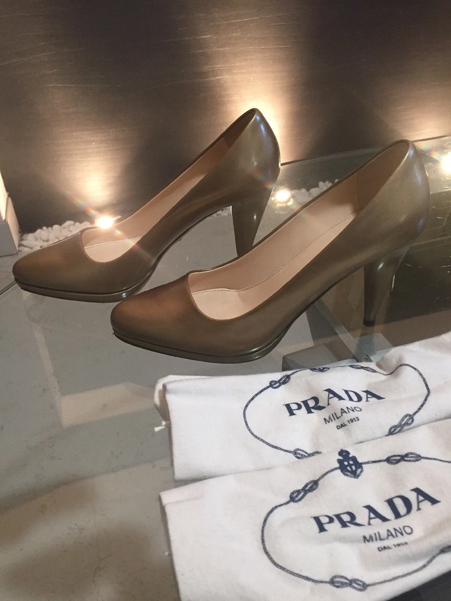 Scarpe prada best sale usate