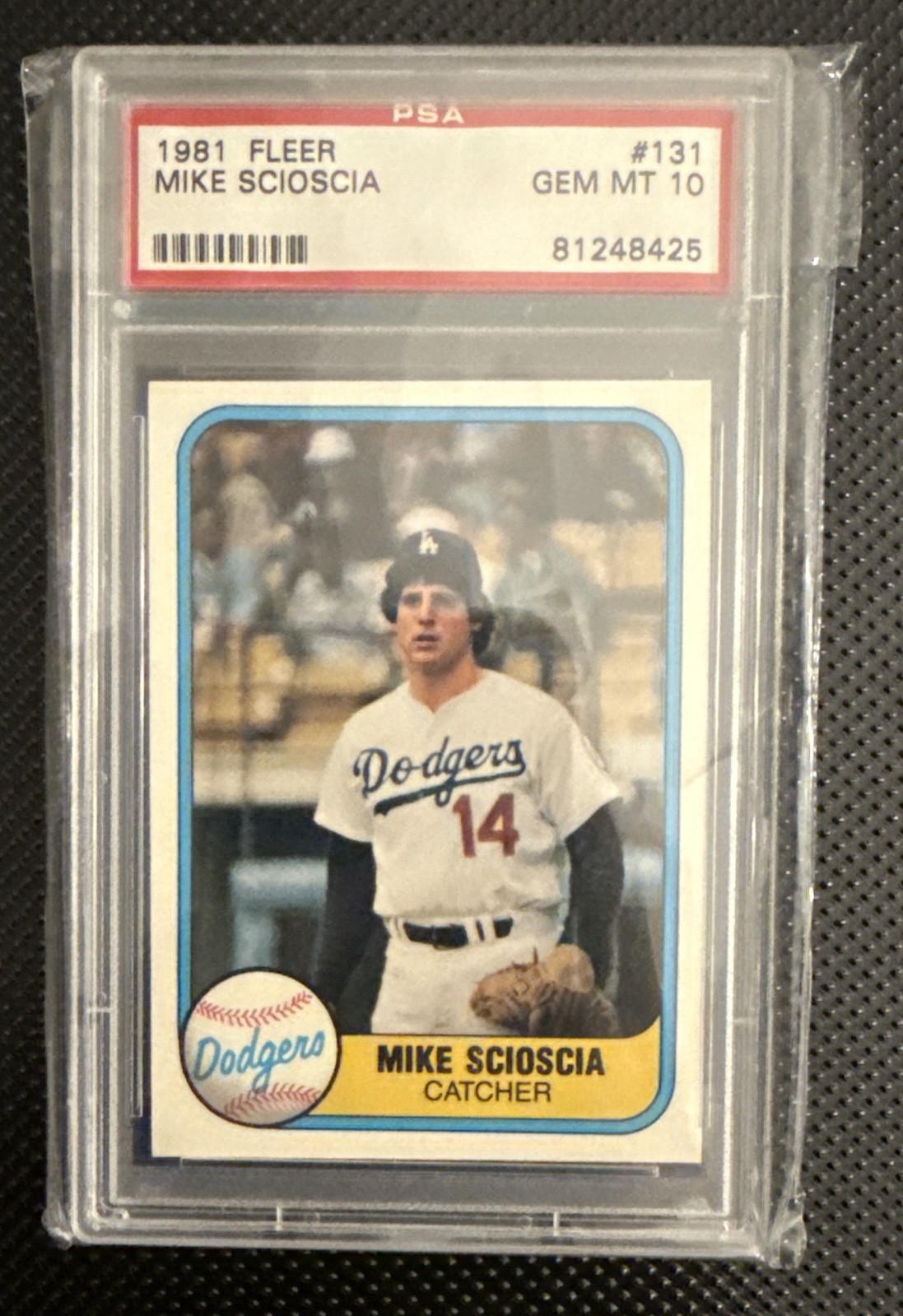1981 Fleer - Mike Scioscia #131 (RC)