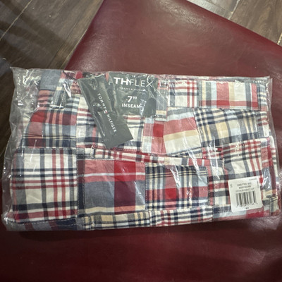 Tommy Hilfiger Men's Multicolor Plaid Chino Shorts 7'' Inseam NWT