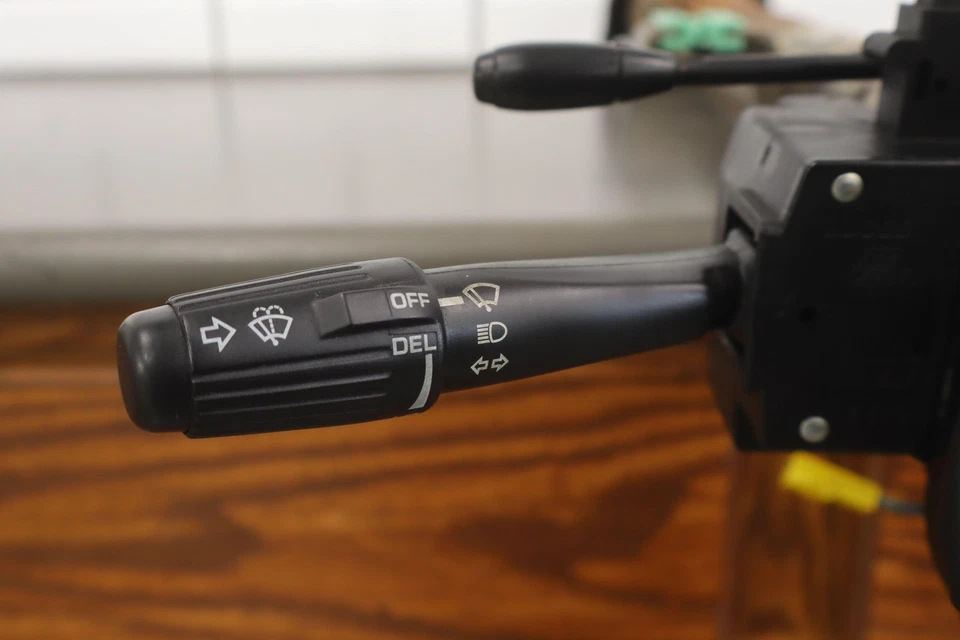 1997-2002 Plymouth Chrysler Prowler голая рулевая колонка с ключом и брелоком - Изображение 3 из 4