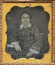 6th Plate Dag of a Woman, Full Case, 1850s #59