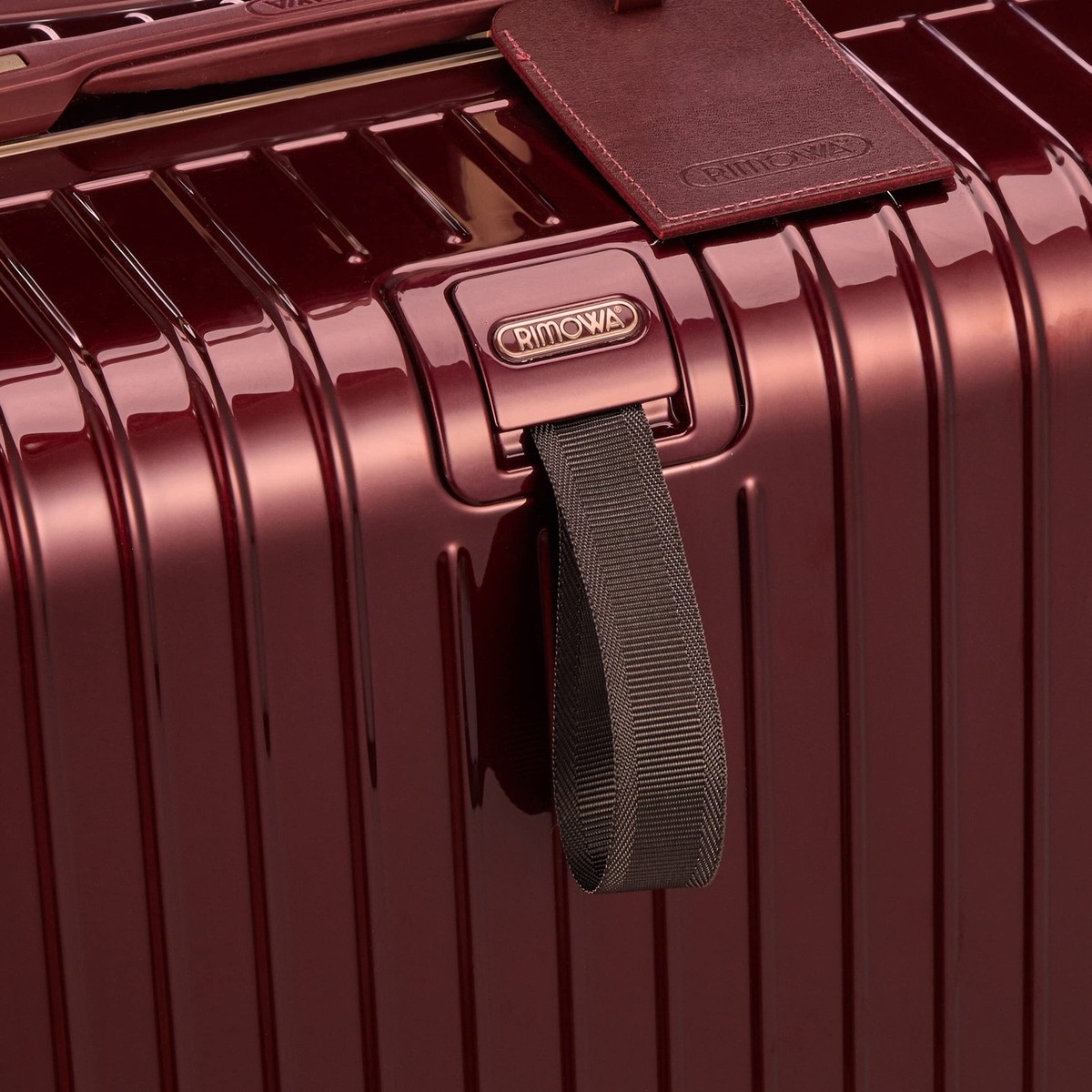 RIMOWA Suitcase Limbo 98L 1 Week - Carmona Red 26 cm