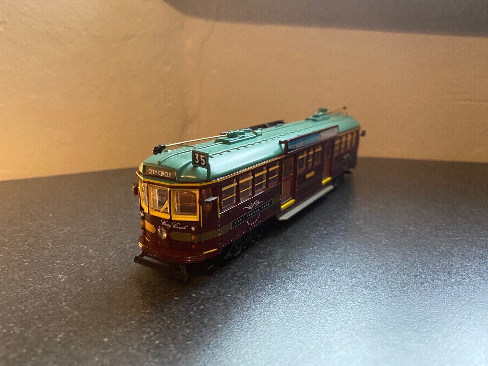 Picture 1 of 5