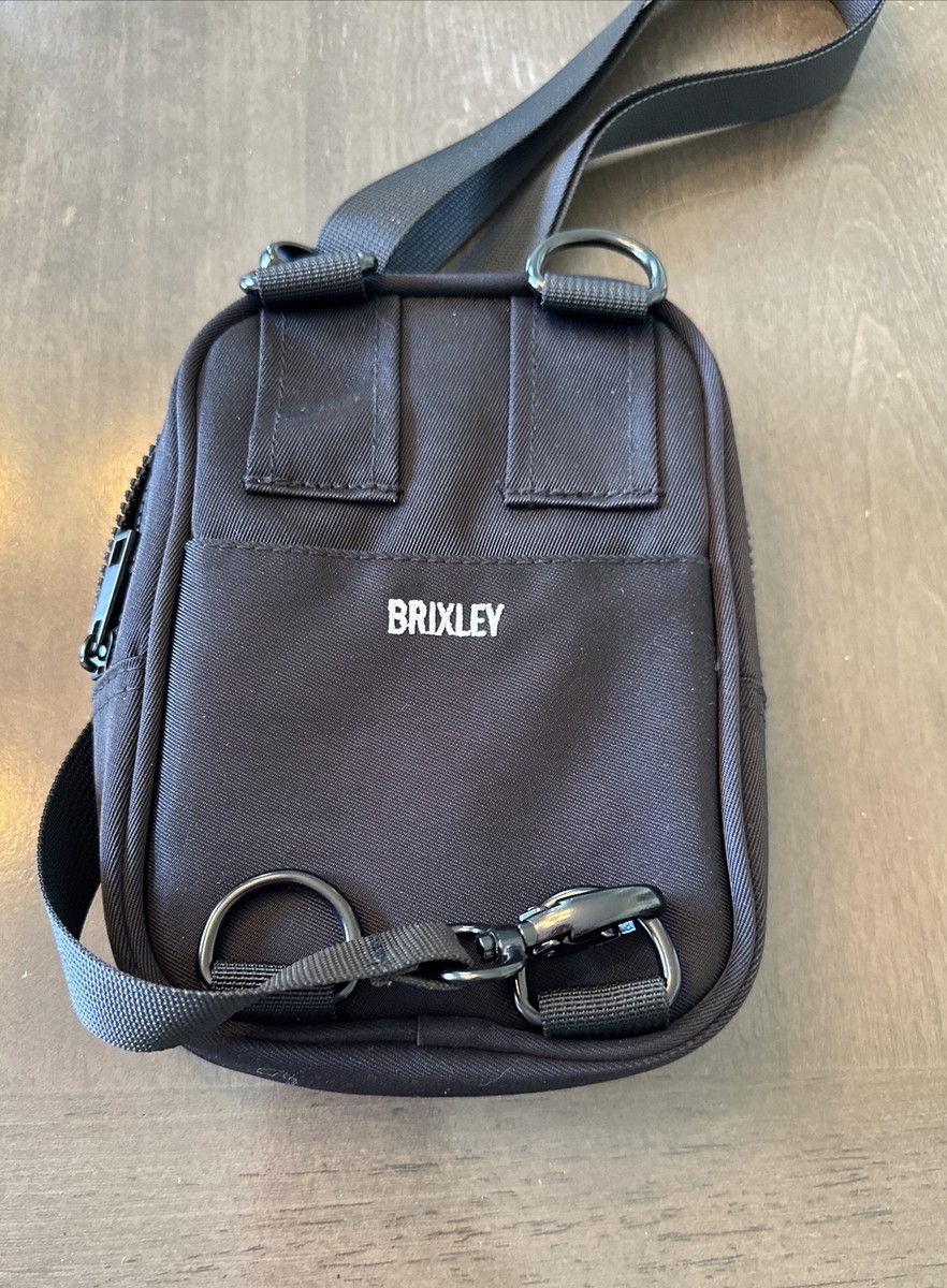brixley bag vs lululemon Classic Crossbody Lavender Haze Discover ultimate versatility with this 5 From the cult-favorite Lululemon belt