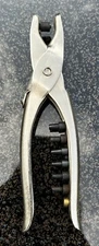 Vintage Heavy Duty Manual Hole Puncher w/6 Hole Sizes