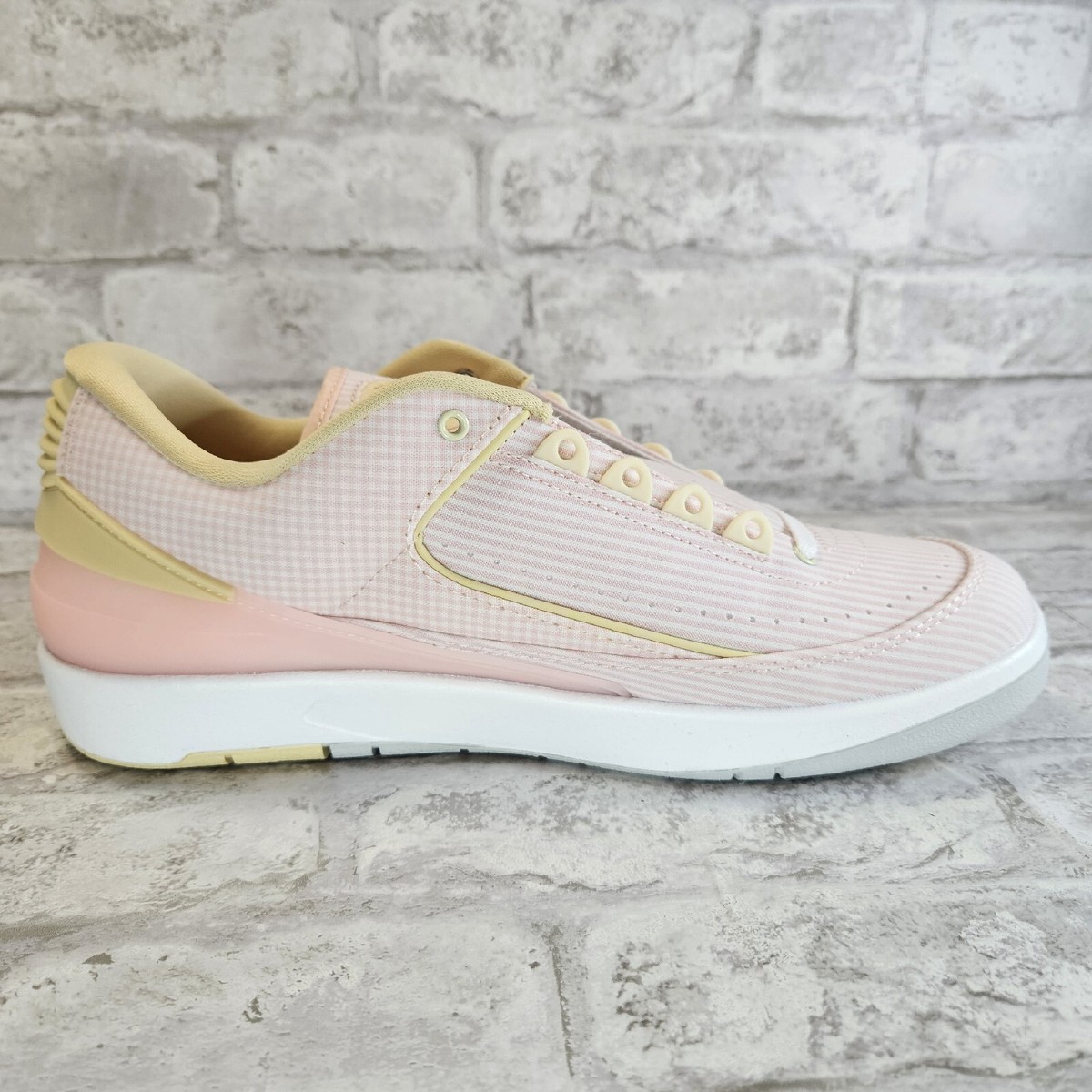Nike Air Jordan 2 Retro Low Seersucker Pink Atmosphere DX6930 600