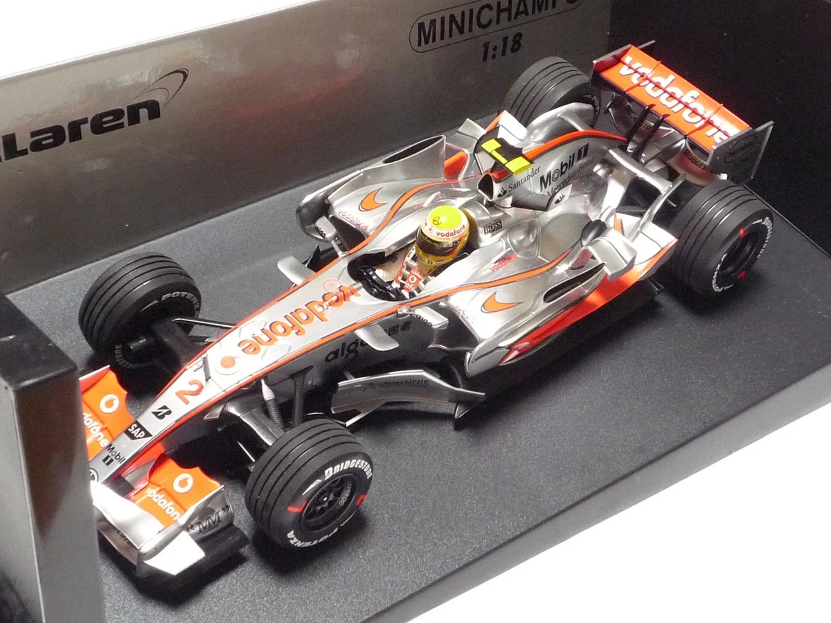 MINICHAMPS 1:18 Scale Diecast Formula 1 Cars Lewis Hamilton for