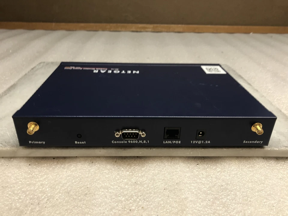 Netgear ProSafe WG302 802.11g Wireless Access Point w/ AC PWR Adapter incl. - Image 3 of 4