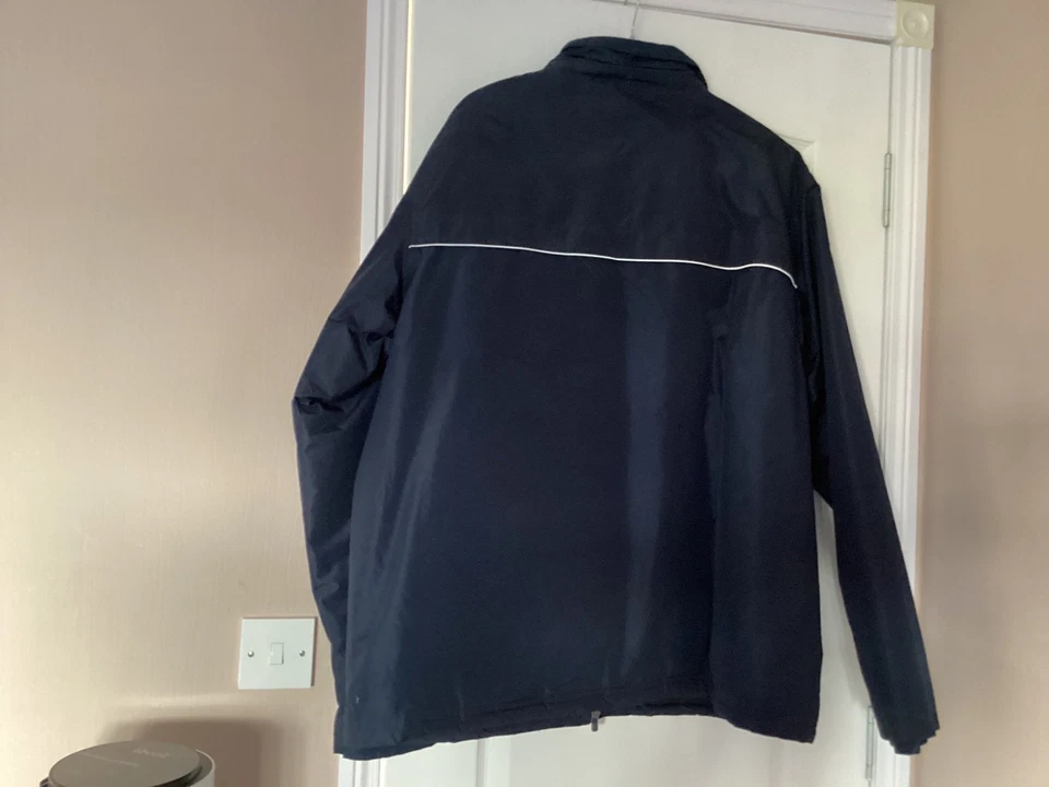 Mens Clothing size 2XL - Image 3 of 3