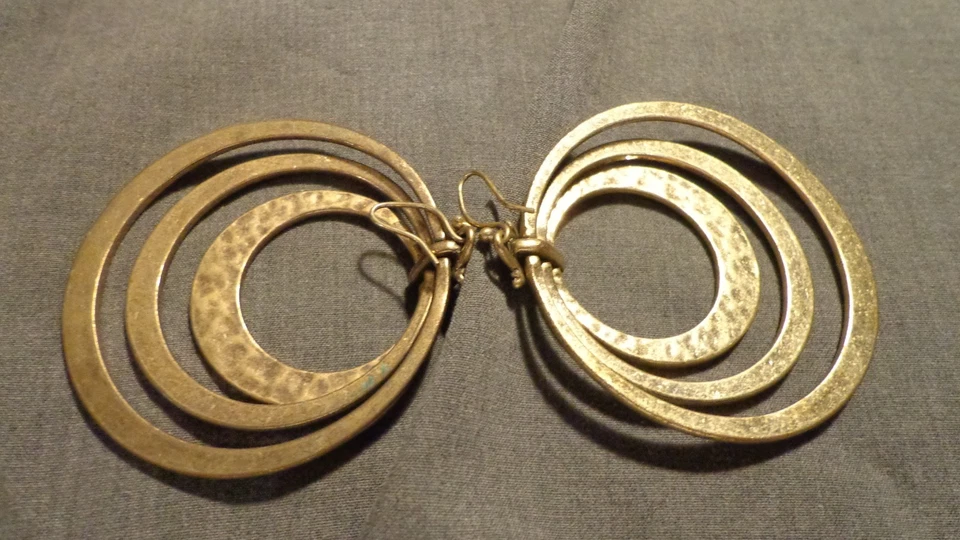 BRINCOS PENDURADOS CÍRCULOS DA MARCA DA SORTE JOIAS DA MODA BOHO - Imagem 4 de 4