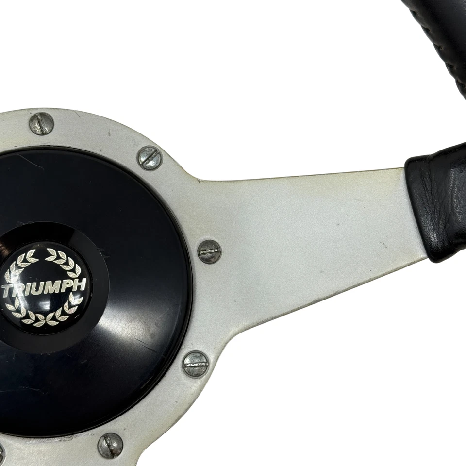 Volante Triumph TR8 OEM Original Cuero Negro Foto 3 de 4
