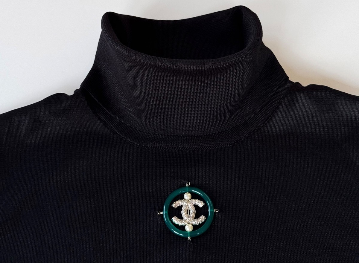 2019 CHANEL BLACK CC LOGO PEARL SWEATER PULLOVER TURTLENECK 36 | eBay
