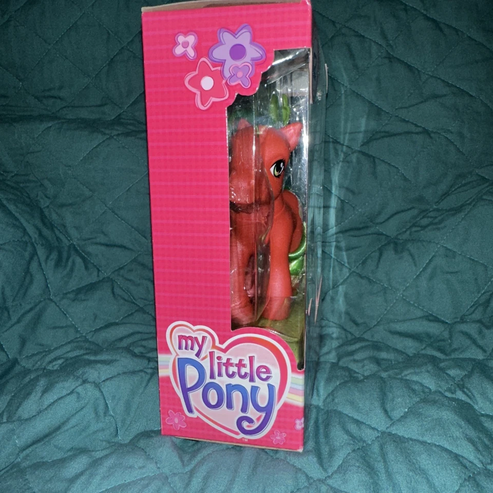 My Little Pony 2019 Basic Fun G3 Applejack MIB Retro - Image 3 of 4