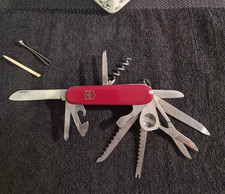 Victorinox Swiss Army Swiss Champ Multi -Tool Pocket Knife - Nice condition