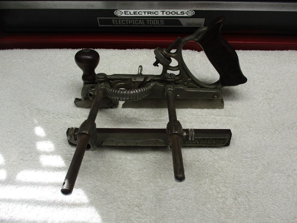 STANLEY ANTIQUE #45 COMBINATION PLANE WITH 47 CUTTERS - Image 4 of 4