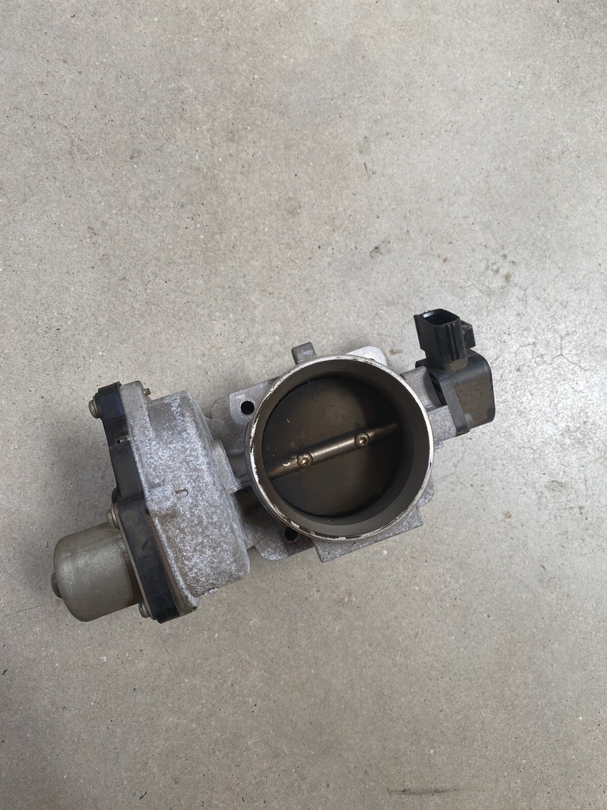 Ford Falcon Territory BA BF 6 cylinder Barra Motor Throttle Body