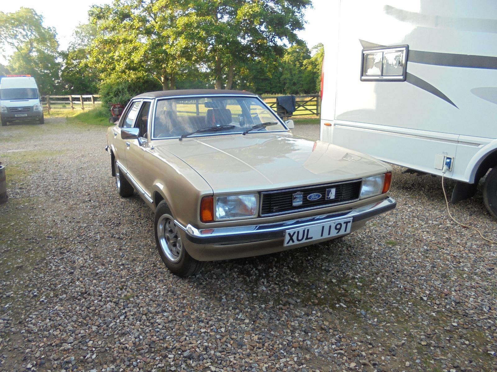 Image 1 - Ford Cortina 2.0 GL AUTOMATIC  30,000 MILES ONLY !