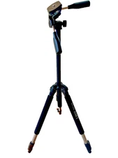 SLIK Pro 330DX-B Tripod w/3-Way Pan &Tilt Head