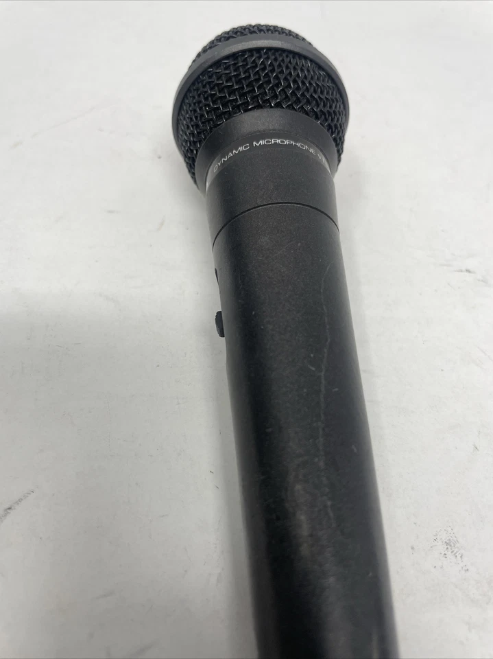 V-TECH #VT-1030 DYNAMIC MICROPHONE 600 OHM UNIDIRECTIONAL - Image 2 of 4