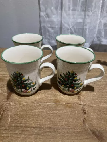 MIKASA Holiday Season Vintage Coffee / Tea Mugs Set Of 4 EB451 Japan
