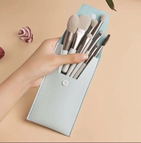 8 Pcs Makeup Brush Set Foundation Blush Eyeshadow Lip Brushes Make Up Bag Case - Picture 3 of 14