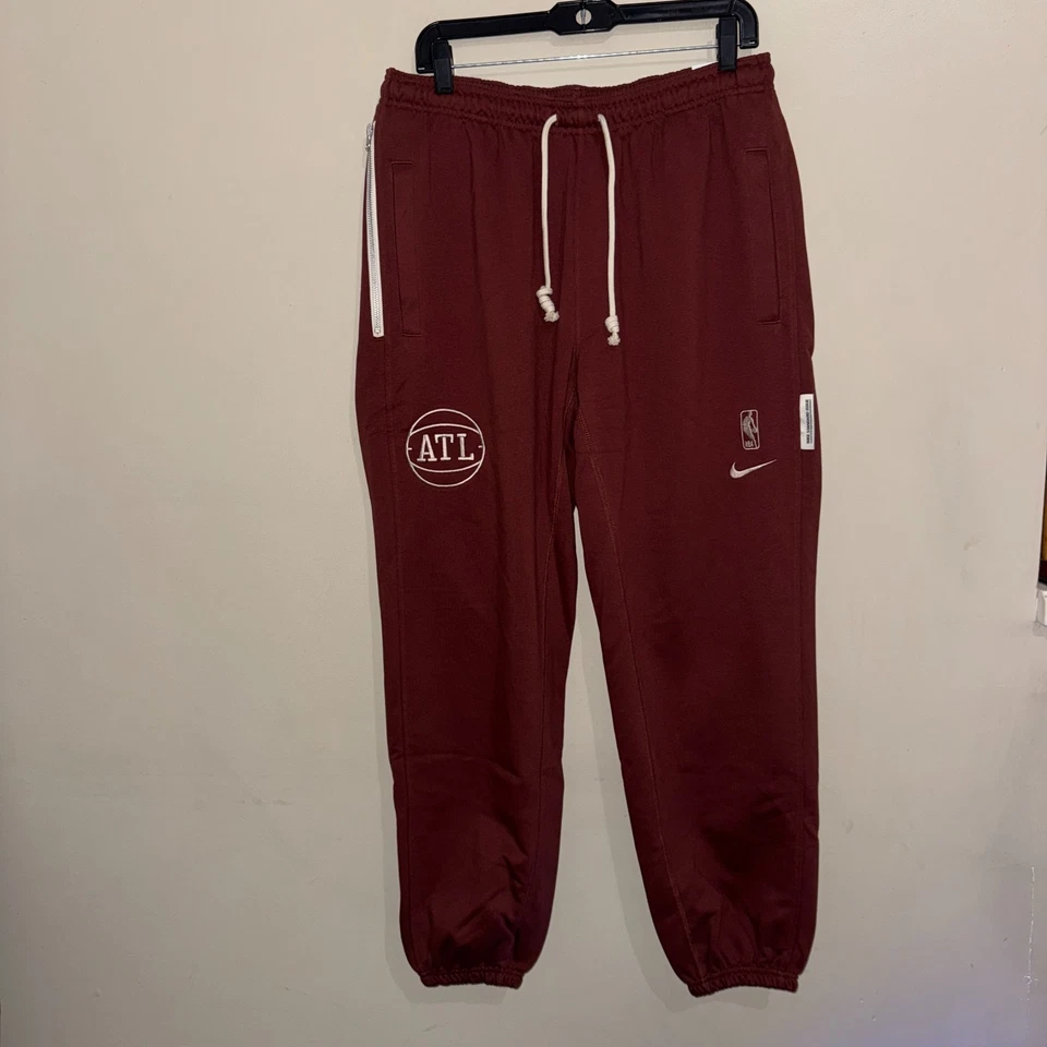 Pantalones deportivos de viaje Nike NBA ATL Atlanta Hawks PE Team Issue On-Court para hombre L NUEVO Foto 2 de 4