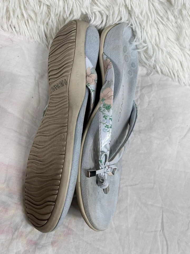 Sandálias Vionic Rest Bella X chinelos prata metálica tamanho 8 arco apoio praia - Imagem 3 de 4