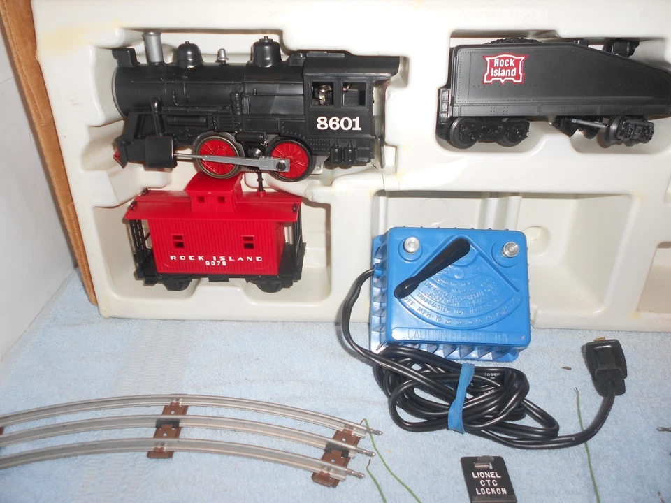 VINTAGE 76 LIONEL TOY TRAIN SET ROCK ISLAND LINE -BIG 027 SIZE -WORKS WELL - W96 - Image 4 of 4