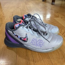 Nike Boys Kyrie Flytrap II basketball Shoes Sneakers AQ3413-003 youth Sz 2.5Y