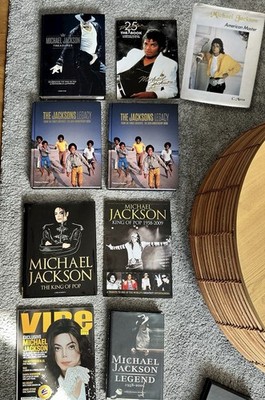 Michael Jackson 9 Bücher Restposten (The Jackson s Legacy signiert, Schätze & mehr)