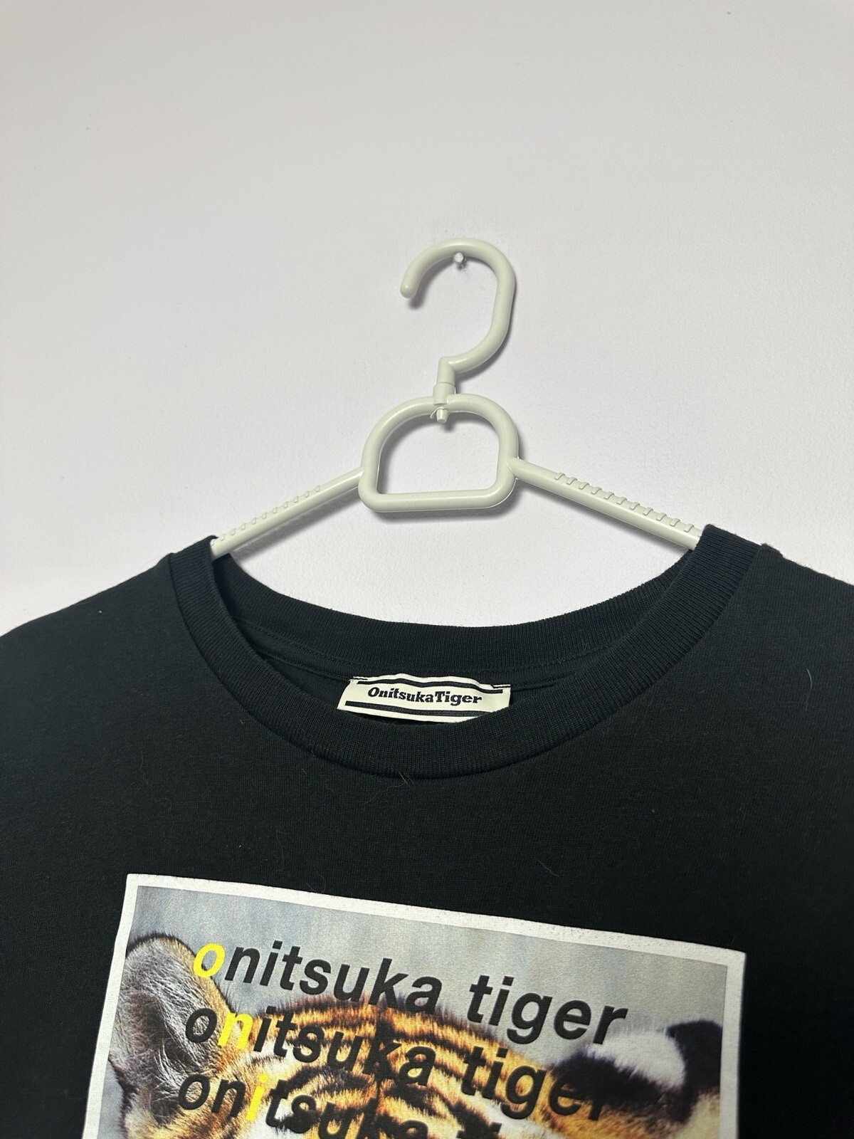 Onitsuka tiger by asics crop top t shirt womens size L image 5