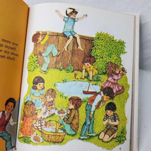 Britannica Discovery Library 1-12 Kids Hardcover Book Set Colors Animals 70s - Picture 5 of 10