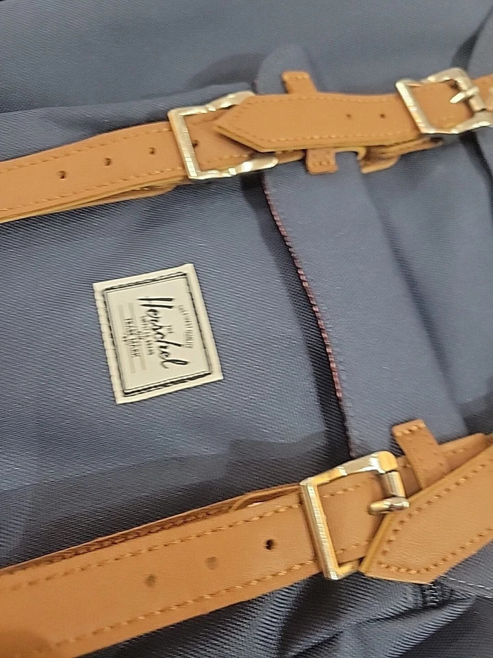 HERSCHEL LIL ÁMBAR M 600D POLI AZUL MARINO - NUEVO Foto 2 de 4