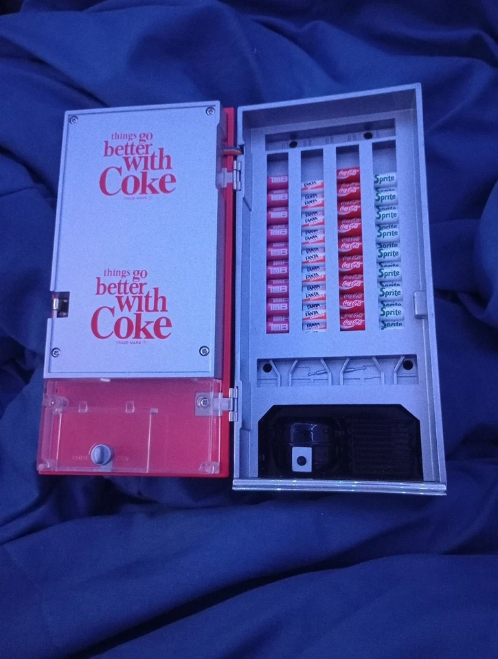 Máquina expendedora de banco de monedas musicales Coca-Cola 1996 probada funcionando Foto 4 de 4