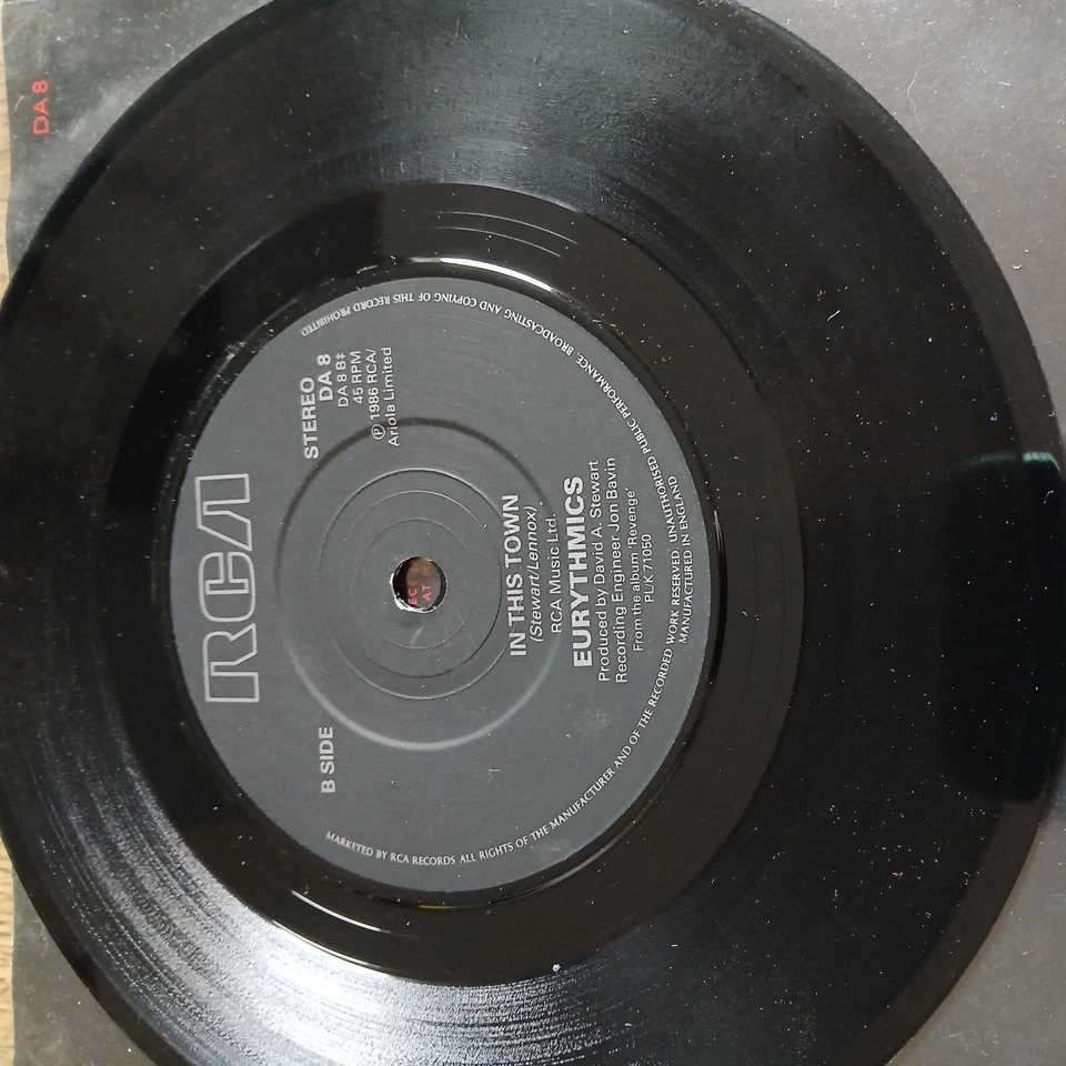 Eurythmics-Thorn In My Side/In This Town  7" with near mint - Image 4 of 4