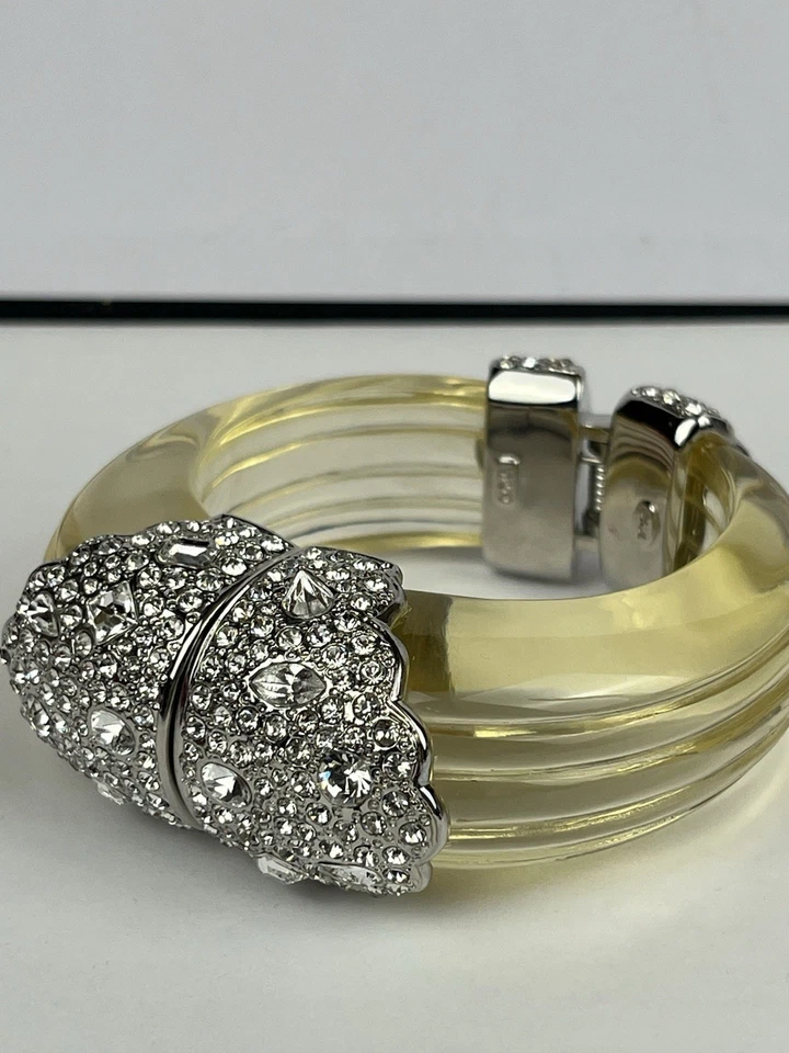 Винтажный прозрачный браслет с люцитами и кристаллами на петлях KJL от Kenneth Jay Lane - Изображение 3 из 4