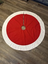 Wondershop Czerwona z białym wykończeniem Świąteczna spódnica choinkowa