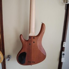 Washburn ５弦ベース 502024000001000-00-600x600.jpg