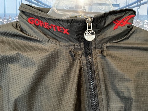 Ascis GORE-TEX Men’s Small Used - Picture 2 of 7