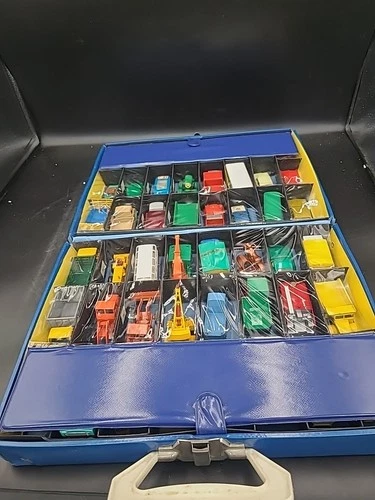 Vintage Matchbox No 41 Collectors Case W/48 Matchbox Series 1 - 75 Cars. MG