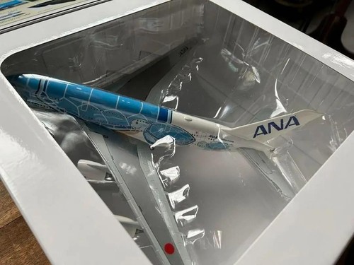 Ana Flying Honu A380 Airplane Model Diecast Airbus Nh20162 Collectible Display - Picture 10 of 10