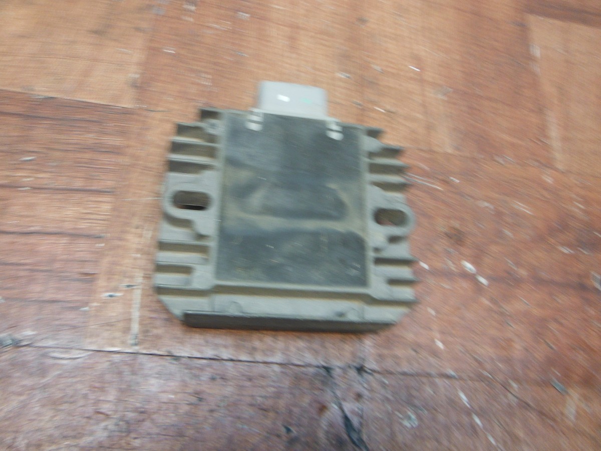 13-17 kawasaki EX300 ninja 300 RECTIFIER VOLTAGE REGULATOR 21066